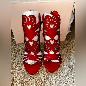 ShoeDazzle “ Madison Swirl Heel “ 💌❤️‍🔥